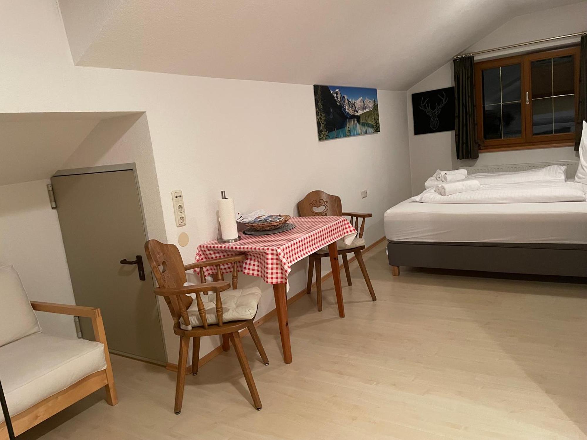 Appartments Krone Bichlbach Værelse billede
